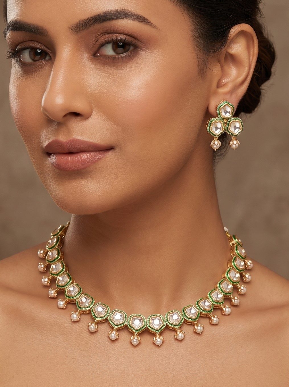 Manpreet Kundan Necklace Set