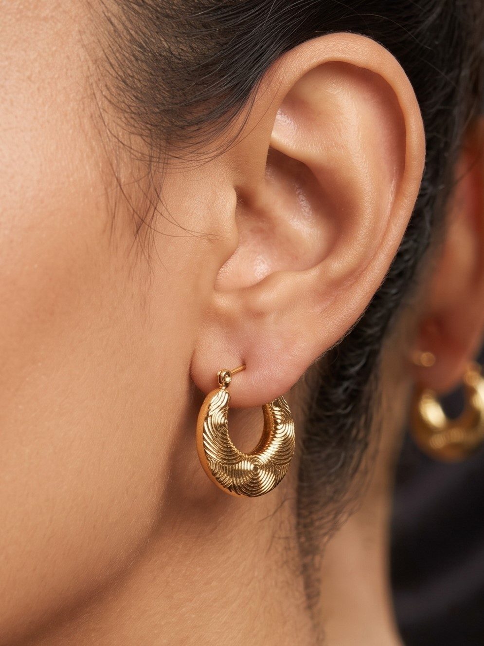 Vamika Textured Design Gold Balis