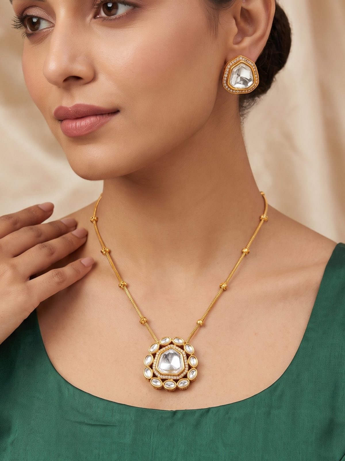 Dvija Premium Metal Chain and Polki Kundan Pendant Set