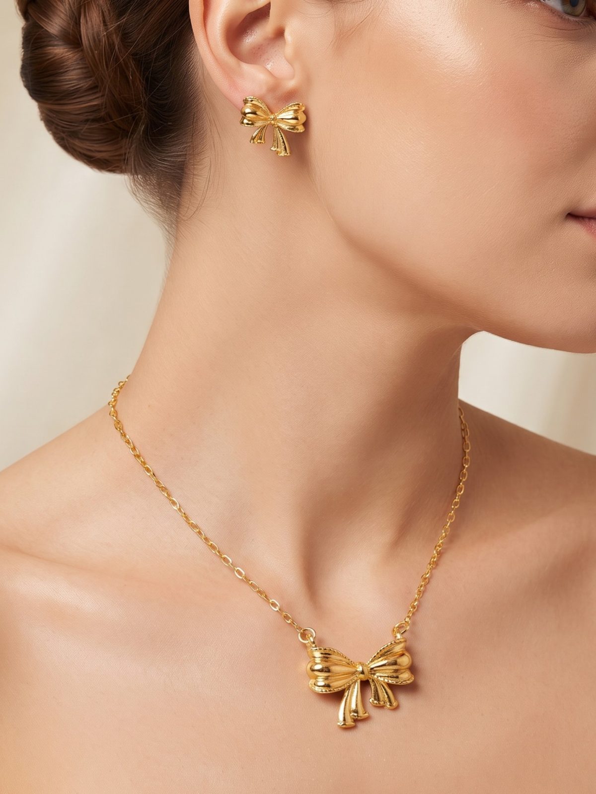 Juhi Gold Tone Bow Necklace Set with Earrings
