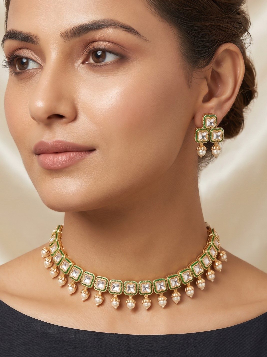 Mayra Square Shaped Kundan Necklace Set
