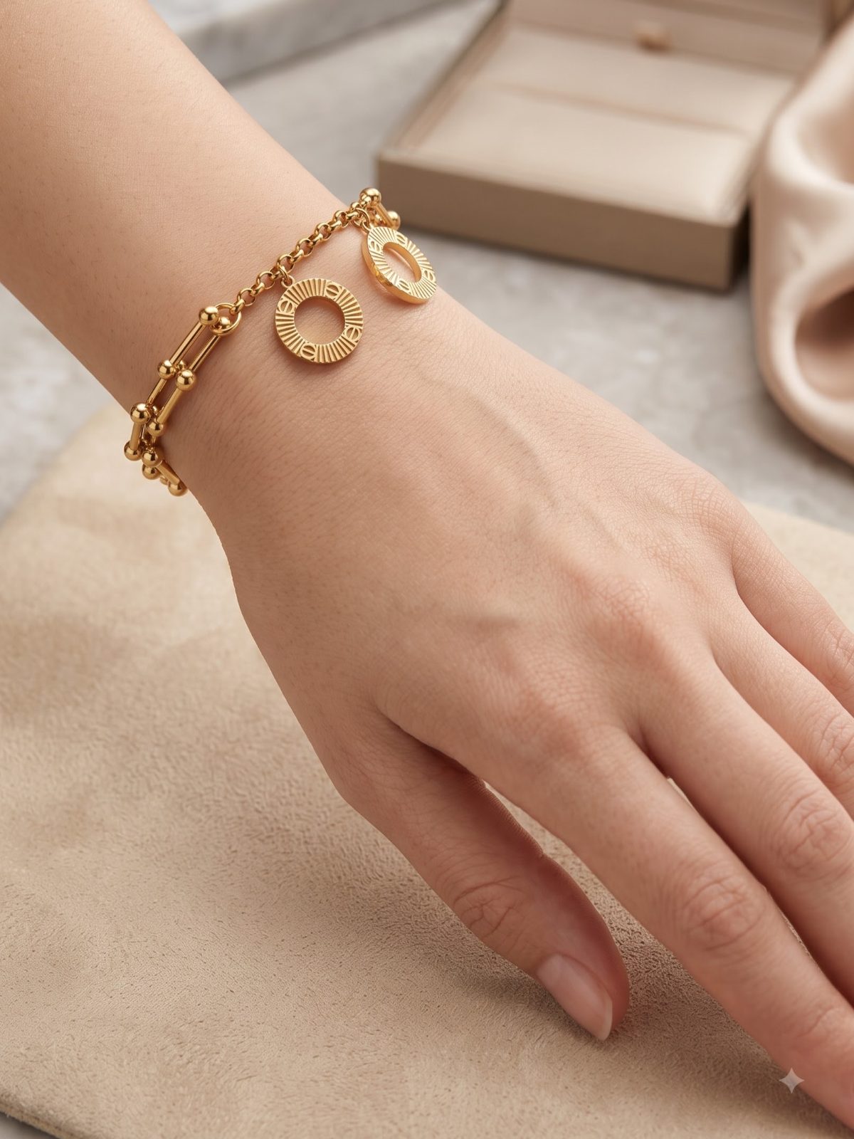 Suhana Festive Chain Bracelet