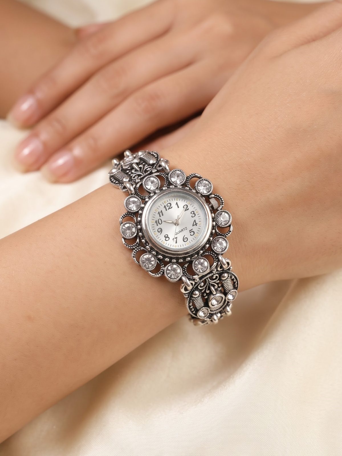 Anushka Antique Bracelet Watch